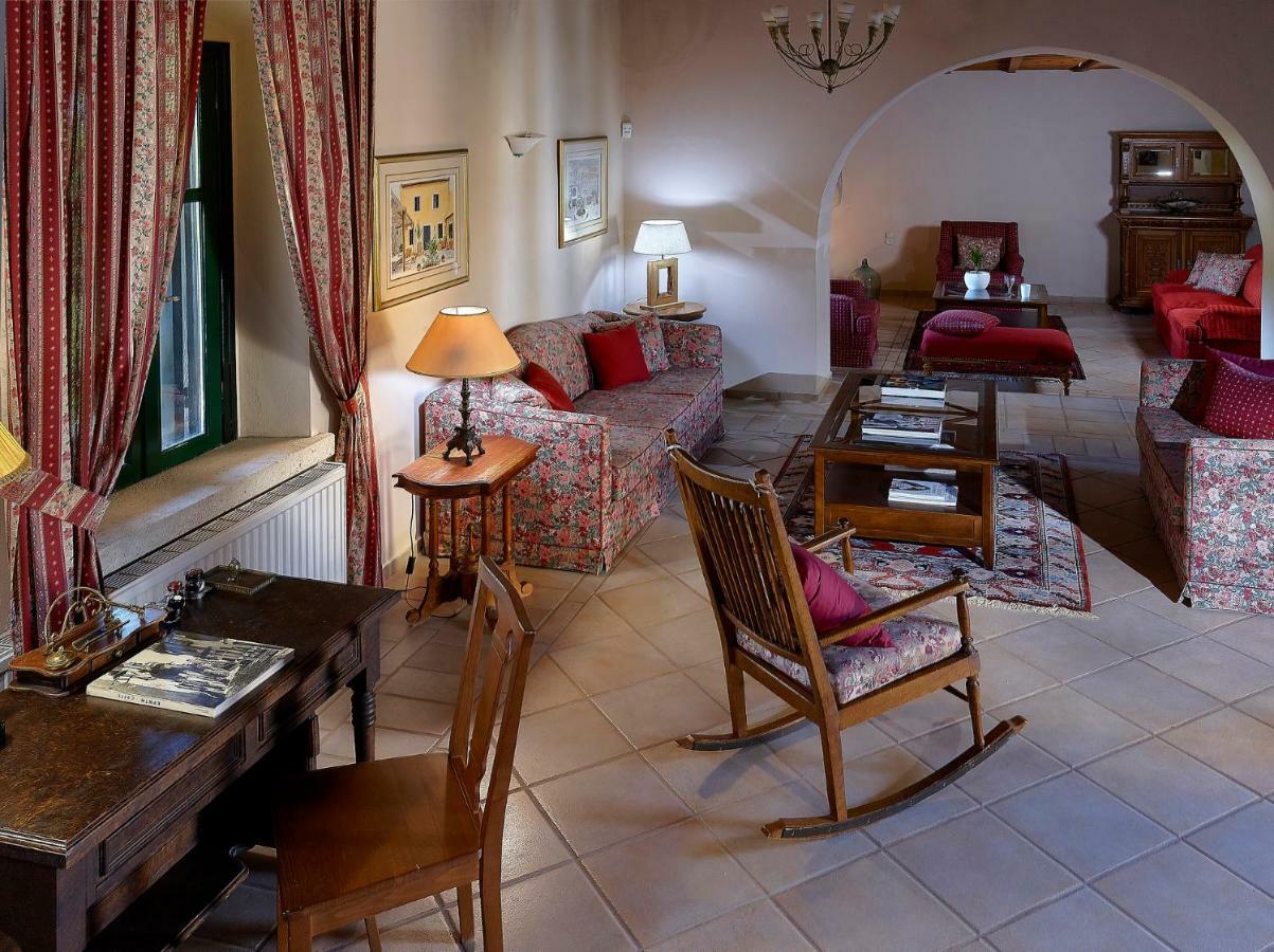 Castello Villa Daphnes - Private Pool & Whirlpool Dhafnes Exterior foto