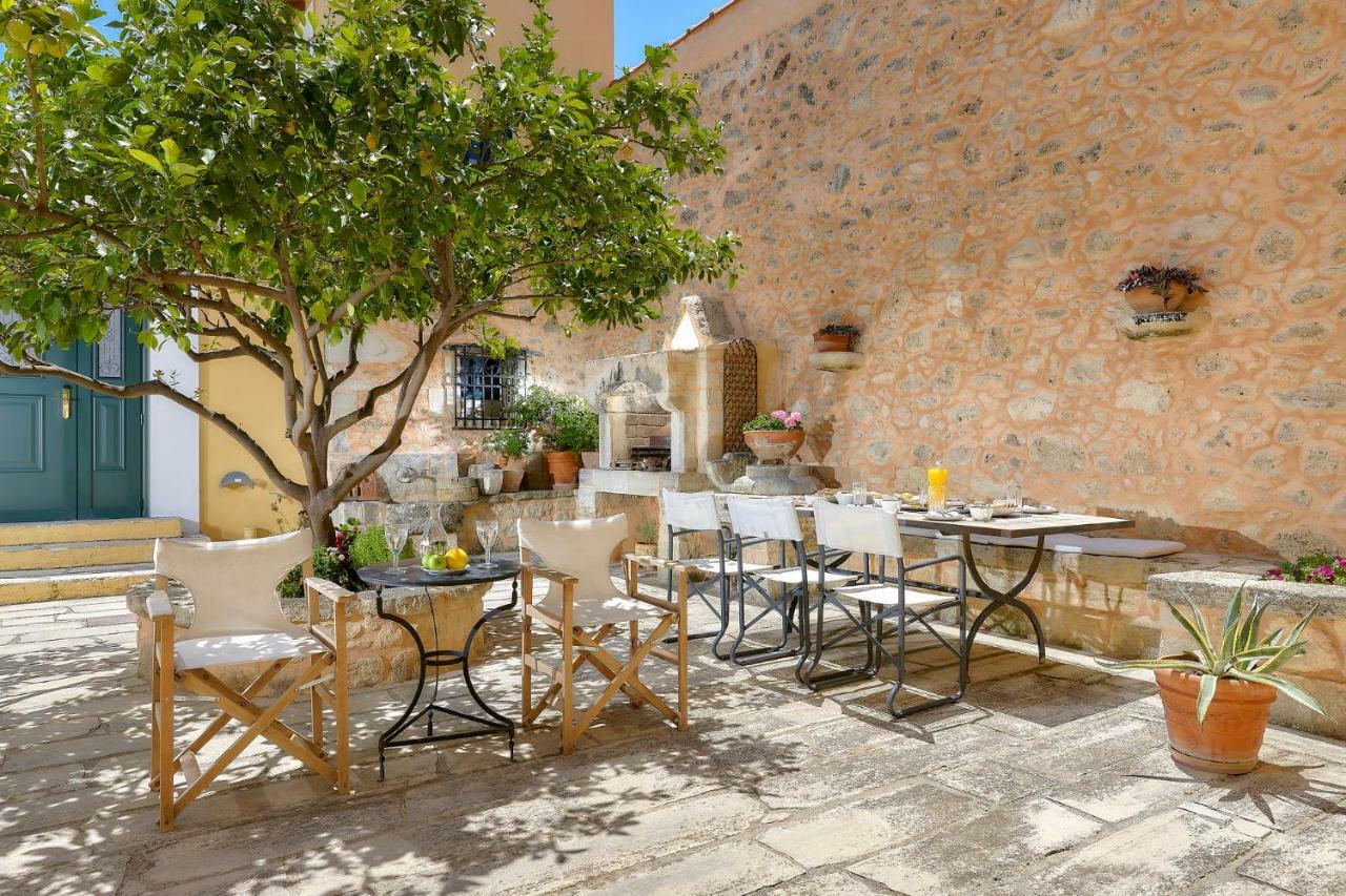 Castello Villa Daphnes - Private Pool & Whirlpool Dhafnes Exterior foto
