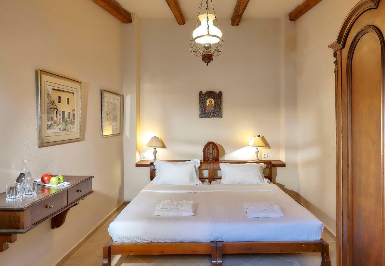 Castello Villa Daphnes - Private Pool & Whirlpool Dhafnes Exterior foto